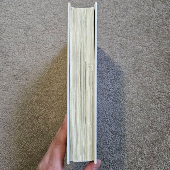 4/$40 Elizabeth the Queen: The Life of a Modern Monarch - Hardcover - Picture 4 of 6